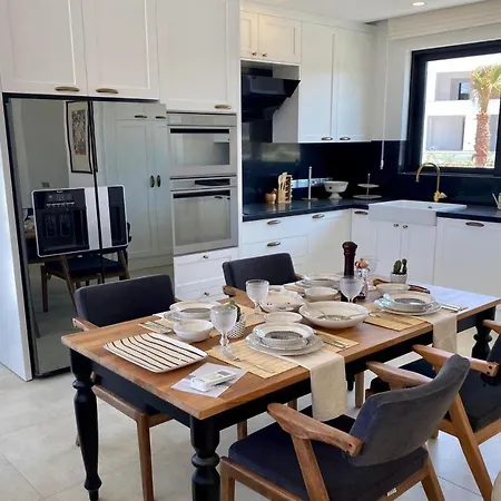 Maldives Homes & Condos By Holidaykeys * Girne
