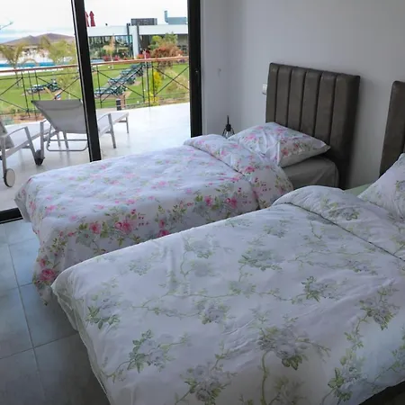 Apartamento Maldives Homes & Condos By Holidaykeys Cirénia