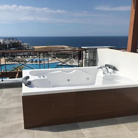 Apartamento Maldives Homes & Condos By Holidaykeys Cirénia